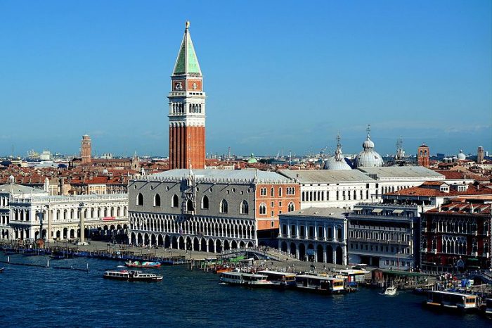 Venezia_-_Panorama_007,_San_Marco_e_Palazzo_ducale